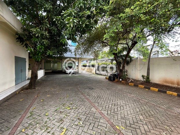 Kantor Dijual di Jakarta Timur LT 750m2 & LB 1350m2 Lokasi Terbaik! Kantor Dijual di Jakarta Timur LT 750m2 & LB 1350m2 Lokasi Terbaik!