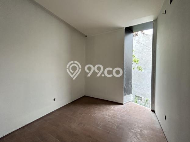 Jual Rumah Luas Megah Dengan View Eksklusif di Cawang, Jakarta Timur Jual Rumah Luas Megah Dengan View Eksklusif di Cawang, Jakarta Timur