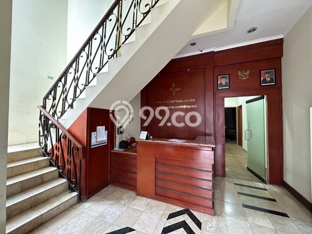Unit Kantor Dijual di Jakarta Selatan LT 776m2 & LB 616m2 Unit Kantor Dijual di Jakarta Selatan LT 776m2 & LB 616m2