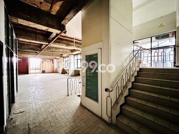 Kantor Dijual di Prime Area Jakarta Selatan Luas 1000m2 Kantor Dijual di Prime Area Jakarta Selatan Luas 1000m2
