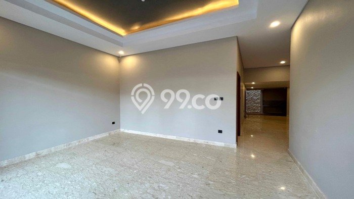 SIAP HUNI! Rumah Strategis di Cawang, LT 149m² Bangunan 195m² SIAP HUNI! Rumah Strategis di Cawang, LT 149m² Bangunan 195m²