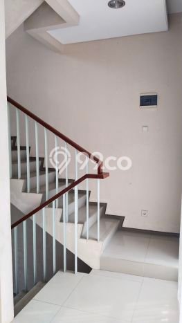 Rumah Elit Modern Siap Huni di Dago Pakar Bandung Rumah Elit Modern Siap Huni di Dago Pakar Bandung