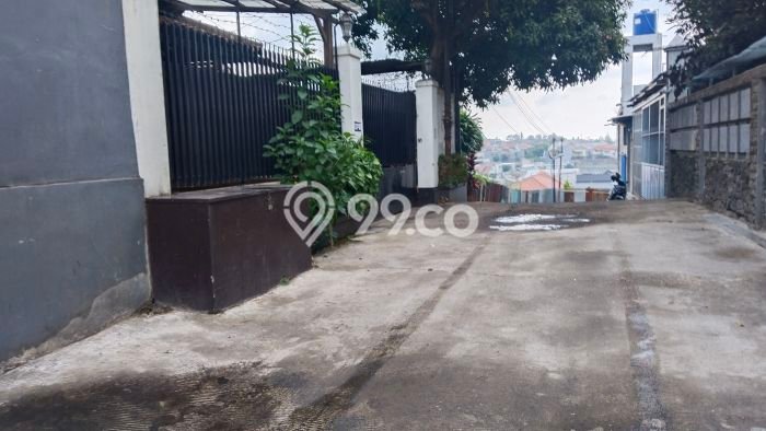 Jual Rumah Favorit Siap Huni LB 220m2 di Cihanjuang, Bandung Jual Rumah Favorit Siap Huni LB 220m2 di Cihanjuang, Bandung