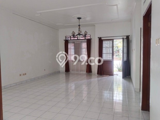 Disewakan Rumah Harga Terjangkau di Geger Kalong Bandung Punya 4 Kamar Tidur Disewakan Rumah Harga Terjangkau di Geger Kalong Bandung Punya 4 Kamar Tidur