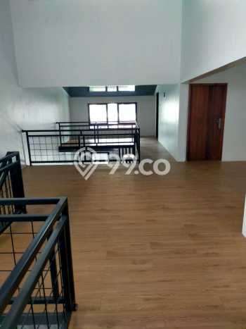 Dijual Rumah Mewah Megah Dengan View Eksklusif di Rempoa, Tangerang Selatan Dijual Rumah Mewah Megah Dengan View Eksklusif di Rempoa, Tangerang Selatan