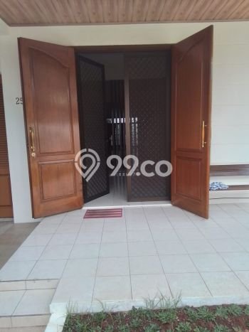 Disewakan! Rumah 5 Kamar Tidur &
3 Kamar Mandi di Lebak Bulus, Jakarta Selatan Disewakan! Rumah 5 Kamar Tidur &
3 Kamar Mandi di Lebak Bulus, Jakarta Selatan