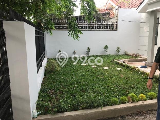 Hunian Mewah Siap Huni LT 250m2 di Ciputat, Tangerang Selatan Hunian Mewah Siap Huni LT 250m2 di Ciputat, Tangerang Selatan