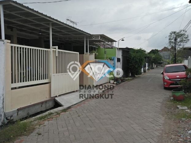 For Sale Hunian Rumah Terawat 3 KT di Medokan Ayu, Surabaya For Sale Hunian Rumah Terawat 3 KT di Medokan Ayu, Surabaya