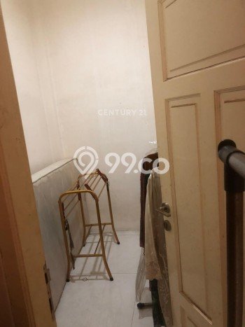 For Sale Hunian Rumah Terawat 2 Kamar di Sektor 9-Bintaro, Tangerang Selatan For Sale Hunian Rumah Terawat 2 Kamar di Sektor 9-Bintaro, Tangerang Selatan