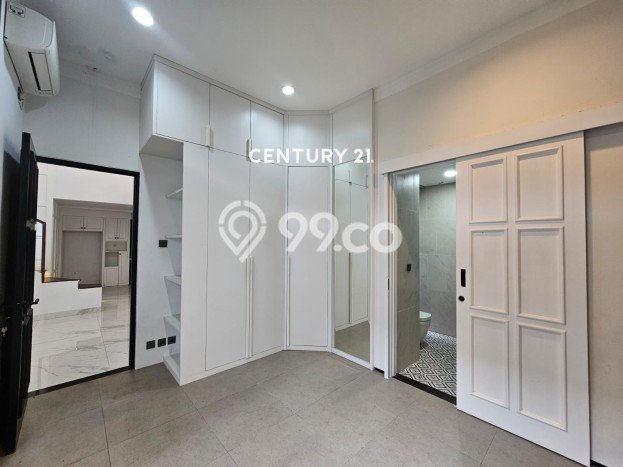 Jual Rumah Luas Elegan Dengan View Cantik di Sektor 7-Bintaro, Tangerang Selatan Jual Rumah Luas Elegan Dengan View Cantik di Sektor 7-Bintaro, Tangerang Selatan