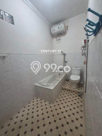 Dijual Rumah 5 Kamar Lokasi Strategis Nyaman dan Strategis di Pondok Aren Dijual Rumah 5 Kamar Lokasi Strategis Nyaman dan Strategis di Pondok Aren