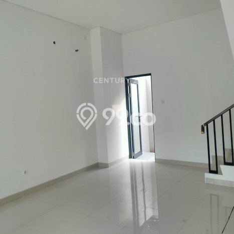 POTENSI BESAR! Ruko Kawasan , Luas 127m2m², Posisi Mainroad POTENSI BESAR! Ruko Kawasan , Luas 127m2m², Posisi Mainroad
