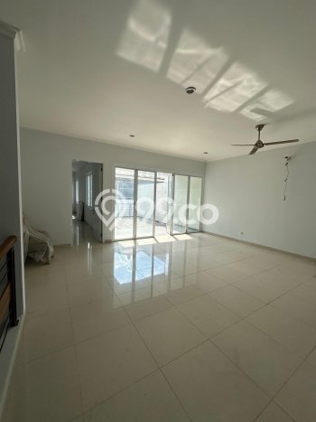Hunian Elit LB 400m2 Siap Pakai Desain Elegan di Bintaro, Tangerang Selatan Hunian Elit LB 400m2 Siap Pakai Desain Elegan di Bintaro, Tangerang Selatan