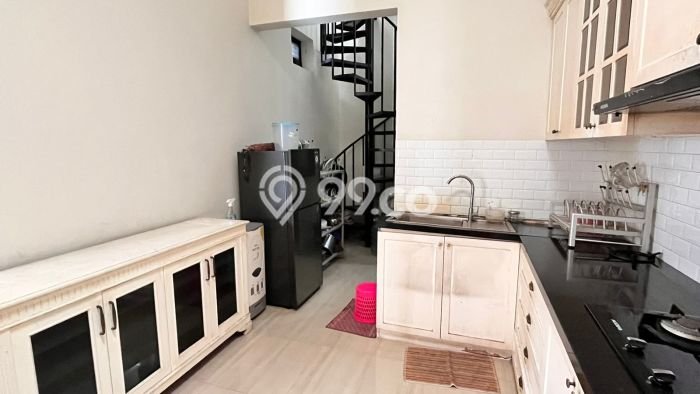Dijual Rumah Luas Megah Dengan View Cantik di Bintaro, Tangerang Selatan Dijual Rumah Luas Megah Dengan View Cantik di Bintaro, Tangerang Selatan