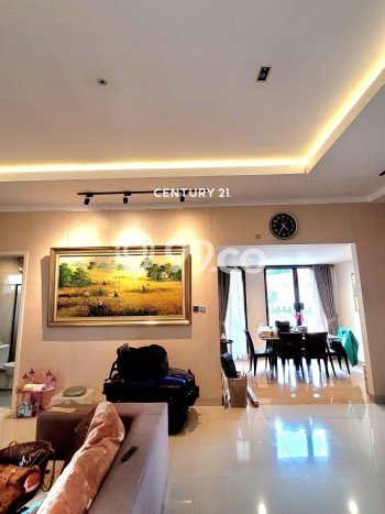 Rumah Elit LB 216m2 Siap Pakai Desain Elegan di Sektor 7-Bintaro, Tangerang Selatan Rumah Elit LB 216m2 Siap Pakai Desain Elegan di Sektor 7-Bintaro, Tangerang Selatan