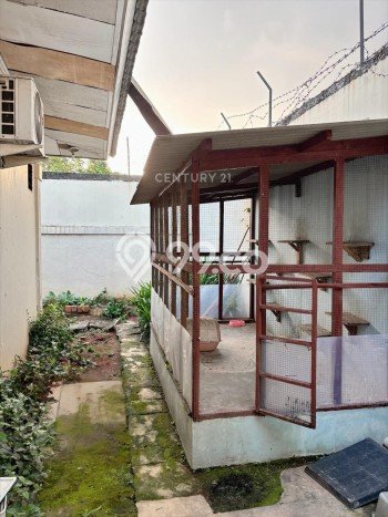 Ready to Use! Premium House LT 750m2 Desain Elegan di Ulujami Ready to Use! Premium House LT 750m2 Desain Elegan di Ulujami