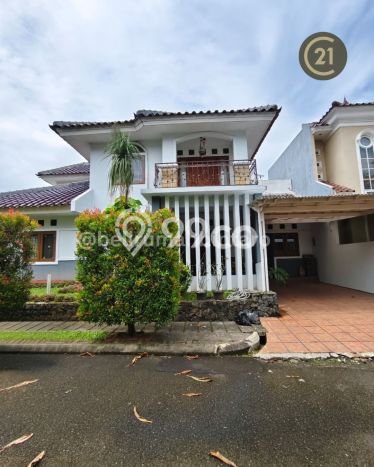 Rumah Elit LB 250m2 Siap Huni Desain Elegan di Bintaro, Tangerang Selatan Rumah Elit LB 250m2 Siap Huni Desain Elegan di Bintaro, Tangerang Selatan