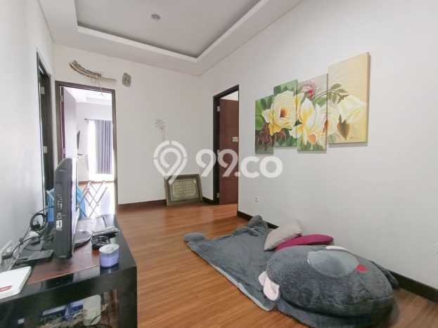 Rumah Mewah LB 175m2 Siap Huni Desain Elegan di Bintaro, Tangerang Selatan Rumah Mewah LB 175m2 Siap Huni Desain Elegan di Bintaro, Tangerang Selatan