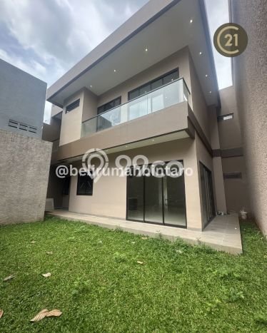 Rumah Mewah LB 350m2 Siap Pakai Desain Elegan di Bintaro, Tangerang Selatan Rumah Mewah LB 350m2 Siap Pakai Desain Elegan di Bintaro, Tangerang Selatan
