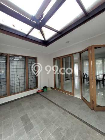 Hunian Mewah LB 150m2 Siap Pakai Desain Elegan di Bintaro, Tangerang Selatan Hunian Mewah LB 150m2 Siap Pakai Desain Elegan di Bintaro, Tangerang Selatan