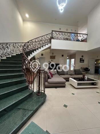 Rumah Elit LB 255m2 Siap Huni Desain Elegan di Bintaro, Tangerang Selatan Rumah Elit LB 255m2 Siap Huni Desain Elegan di Bintaro, Tangerang Selatan
