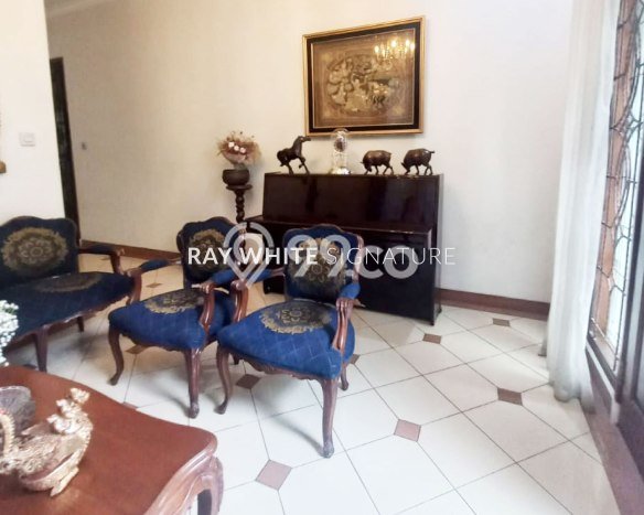 Rumah Minimalis LT 171m² Terawat di Pejompongan, Dekat Pusat Perbelanjaan, Jakarta Pusat Rumah Minimalis LT 171m² Terawat di Pejompongan, Dekat Pusat Perbelanjaan, Jakarta Pusat