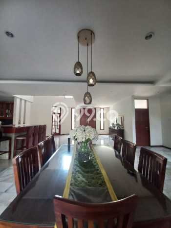 Rumah LT 1000m² / LB 550m² di Kawasan Cipete, Jakarta Selatan Rumah LT 1000m² / LB 550m² di Kawasan Cipete, Jakarta Selatan