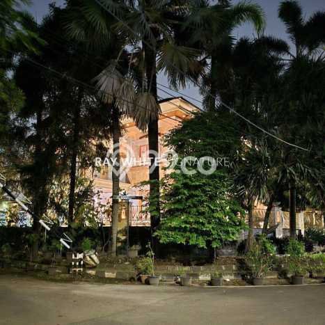 Rumah Menguntungkan di Pusat Kota Kebayoran Baru, Jakarta Selatan - 3 Kamar Tidur Rumah Menguntungkan di Pusat Kota Kebayoran Baru, Jakarta Selatan - 3 Kamar Tidur