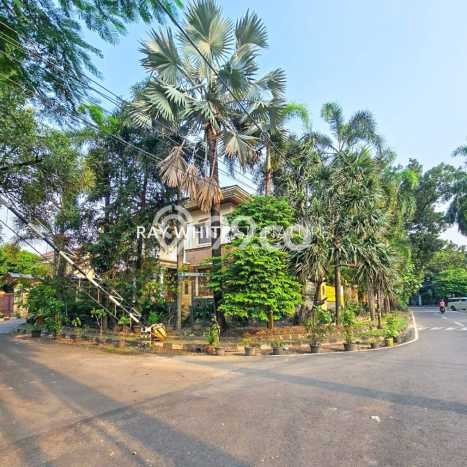 Rumah Menguntungkan di Pusat Kota Kebayoran Baru, Jakarta Selatan - 3 Kamar Tidur Rumah Menguntungkan di Pusat Kota Kebayoran Baru, Jakarta Selatan - 3 Kamar Tidur