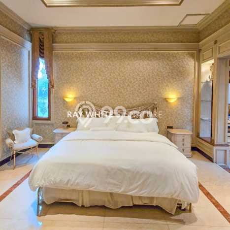 Rumah Menguntungkan di Pusat Kota Kebayoran Baru, Jakarta Selatan - 3 Kamar Tidur Rumah Menguntungkan di Pusat Kota Kebayoran Baru, Jakarta Selatan - 3 Kamar Tidur