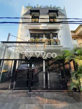 Rumah LT 120m² di Pondok Indah, Jakarta Selatan - Lokasi Strategis Rumah LT 120m² di Pondok Indah, Jakarta Selatan - Lokasi Strategis