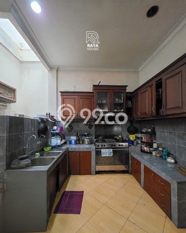 Hot Offer Hunian Premium Ideal dan Luas di Kebayoran Baru, Jakarta Selatan Hot Offer Hunian Premium Ideal dan Luas di Kebayoran Baru, Jakarta Selatan