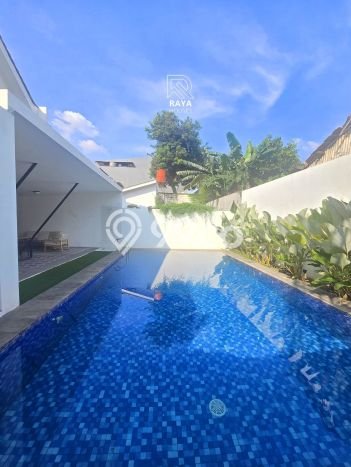 For Sale! Premium House LT 407m2 Desain Modern di Cipete For Sale! Premium House LT 407m2 Desain Modern di Cipete