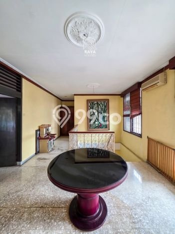 Rumah Elit Modern Tanpa Renovasi di Mampang Jakarta Selatan Rumah Elit Modern Tanpa Renovasi di Mampang Jakarta Selatan