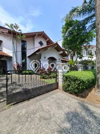 Dijual Rumah Luas Elegan Dengan View Cantik di Pondok Indah, Jakarta Selatan Dijual Rumah Luas Elegan Dengan View Cantik di Pondok Indah, Jakarta Selatan