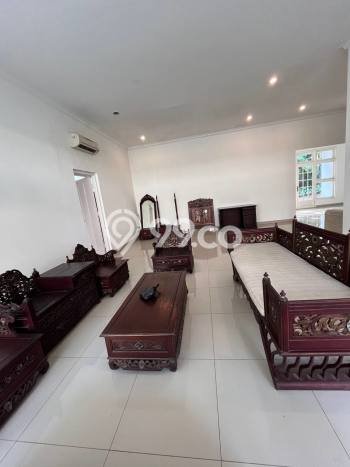 Hunian Mewah LB 240m2 Siap Huni Desain Elegan di Cipete, Jakarta Selatan Hunian Mewah LB 240m2 Siap Huni Desain Elegan di Cipete, Jakarta Selatan