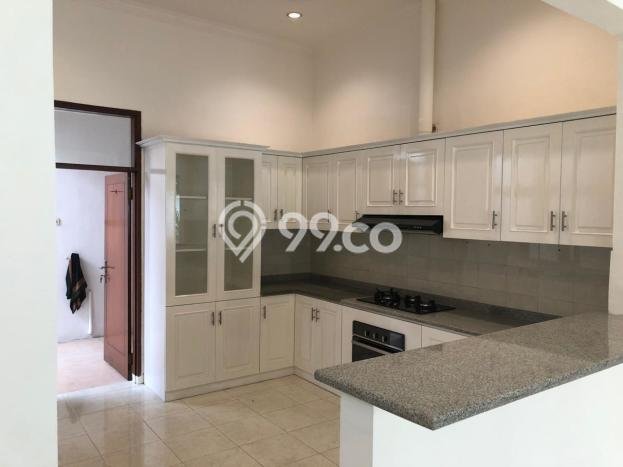 SPECIAL PRICE! Rumah area Kemang, 4 KT, Akses Mudah Pusat Kota, LT 840m² LB 400m² SPECIAL PRICE! Rumah area Kemang, 4 KT, Akses Mudah Pusat Kota, LT 840m² LB 400m²