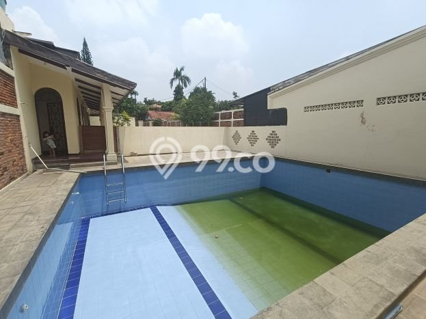 Ready to Use! Premium House LT 1004m2 Desain Modern di Cipete Ready to Use! Premium House LT 1004m2 Desain Modern di Cipete