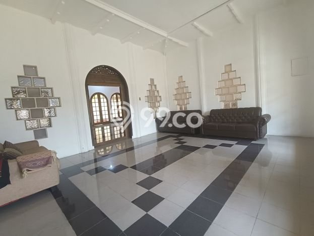 Ready to Use! Premium House LT 1004m2 Desain Modern di Cipete Ready to Use! Premium House LT 1004m2 Desain Modern di Cipete