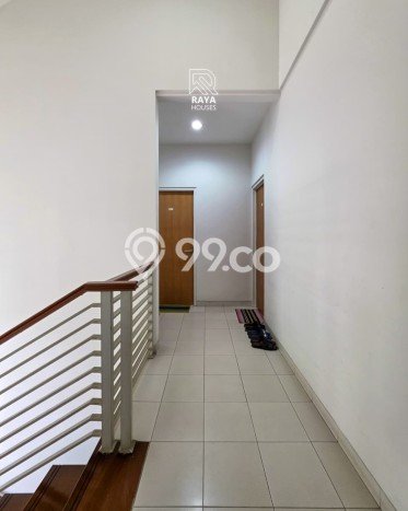 Peluang Investasi! Rumah Kost Dijual di Kebayoran Baru, Jakarta Selatan, 10 KT, 9 KM, Luas 300m2 Peluang Investasi! Rumah Kost Dijual di Kebayoran Baru, Jakarta Selatan, 10 KT, 9 KM, Luas 300m2
