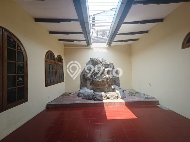 Ready to Use! Premium House LT 1004m2 Desain Modern di Cipete Ready to Use! Premium House LT 1004m2 Desain Modern di Cipete
