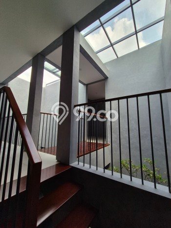 Hunian Super Mewah dengan Akses Paling Strategis di Bintaro, Tangerang Selatan Hunian Super Mewah dengan Akses Paling Strategis di Bintaro, Tangerang Selatan