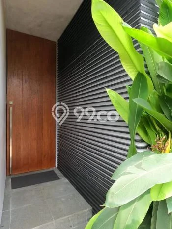 Ready to Use! Luxury House LT 120m2 Desain Elegan di Cikunir Ready to Use! Luxury House LT 120m2 Desain Elegan di Cikunir