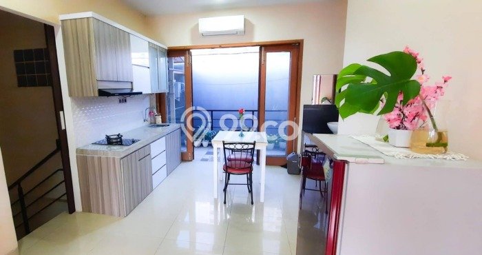 Hunian Mewah Siap Huni LT 121m2 di Kelapa Gading, Jakarta Utara Hunian Mewah Siap Huni LT 121m2 di Kelapa Gading, Jakarta Utara