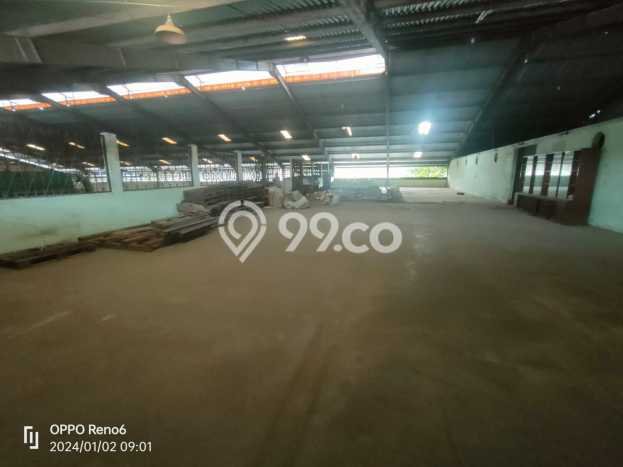 Gudang Disewa di Jakarta Utara dengan LB 600m2 Area Komersial Ramai Gudang Disewa di Jakarta Utara dengan LB 600m2 Area Komersial Ramai