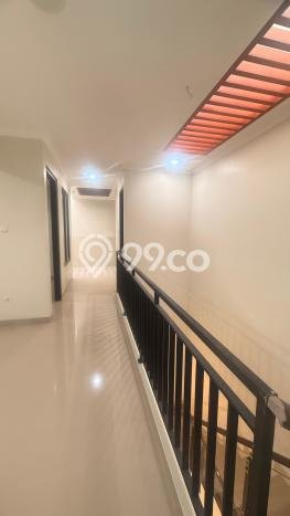 Rumah Elit Modern Siap Huni di Rawamangun Jakarta Timur Rumah Elit Modern Siap Huni di Rawamangun Jakarta Timur