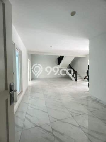 Jarang Ada! Rumah Kontrakan 4 Kamar Bagus Siap Huni Metland Menteng Jarang Ada! Rumah Kontrakan 4 Kamar Bagus Siap Huni Metland Menteng