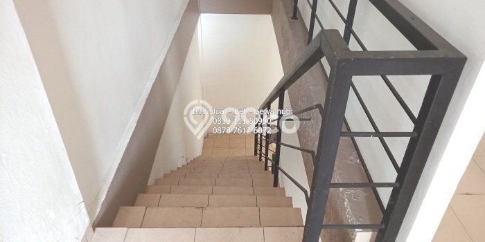 LOKASI PREMIUM! Ruko Kawasan Niaga di Alam Sutera, Luas 201m², Siap Operasional LOKASI PREMIUM! Ruko Kawasan Niaga di Alam Sutera, Luas 201m², Siap Operasional