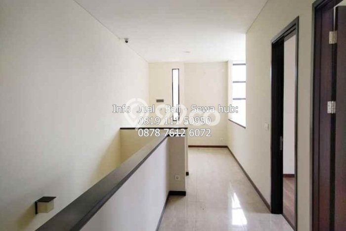 Disewakan! Rumah 5 Kamar Tidur &
5 Kamar Mandi di BSD, Tangerang Disewakan! Rumah 5 Kamar Tidur &
5 Kamar Mandi di BSD, Tangerang