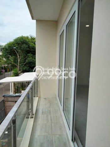 Hunian Elit LB 220m2 Siap Huni Desain Elegan di BSD Green Wich, Tangerang Hunian Elit LB 220m2 Siap Huni Desain Elegan di BSD Green Wich, Tangerang